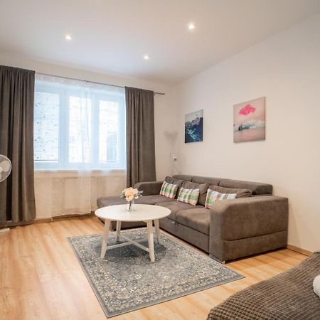 Sukromny Staromestsky Apartman V Uzasnej Lokalite/Cozy Old-Town Apartment In A Great Neighborhood Bratislava Exteriör bild