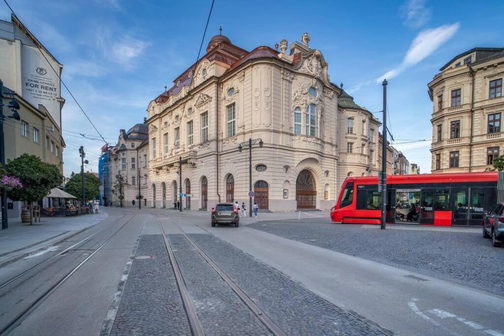 Sukromny Staromestsky Apartman V Uzasnej Lokalite/Cozy Old-Town Apartment In A Great Neighborhood Bratislava Exteriör bild